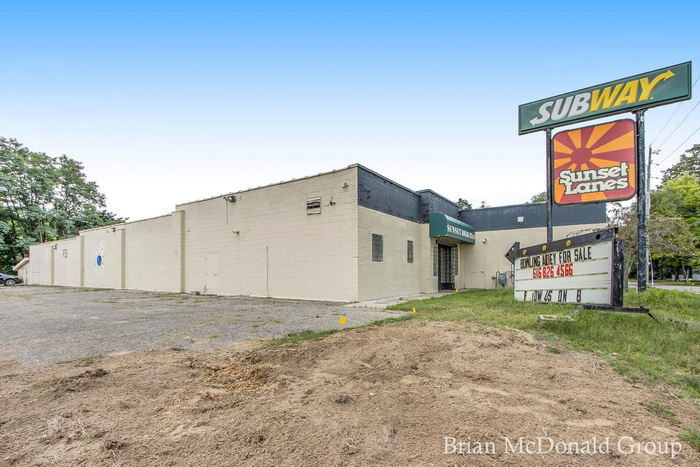 Snowdens Sunset Lanes - Brian Mcdonald Group Real Estate Listing Photo